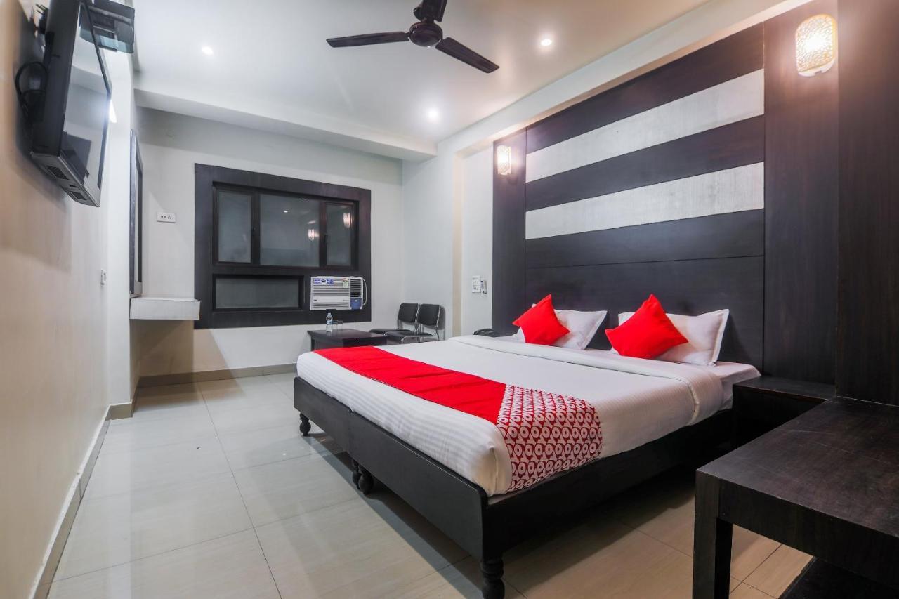 Capital O 14995 Hotel Starline Paltan Bazar Guváhátí Exteriér fotografie